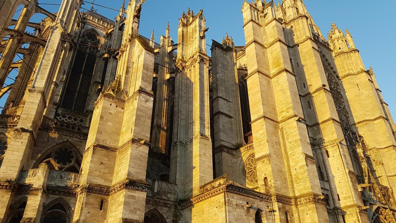 F1 Au Pied De La Cathedrale Daire Beauvais Dış mekan fotoğraf
